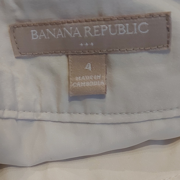 Banana Republic Mini Skirt 04 - Picture 4 of 5
